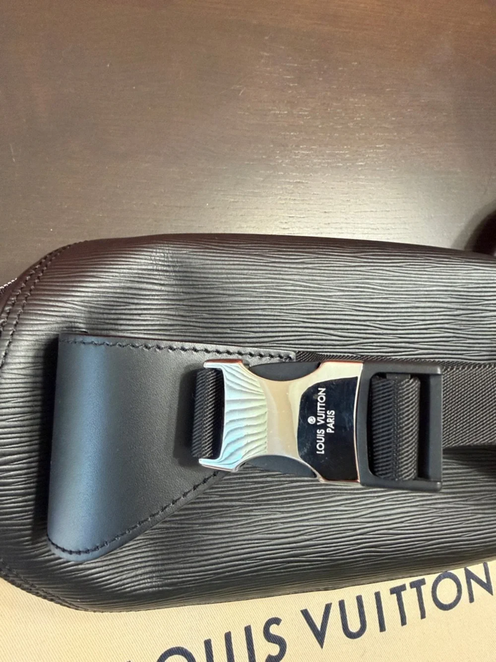 Louis Vuitton Bumbag (Noir) - Picture 2 of 6